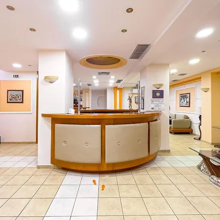 Faros Ii Hotel