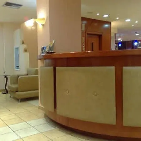Faros Ii Hotel