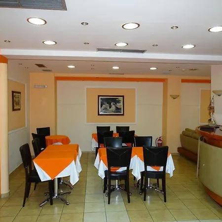 Faros Ii Hotel