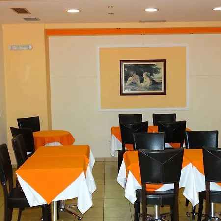 Faros Ii Hotel 2*