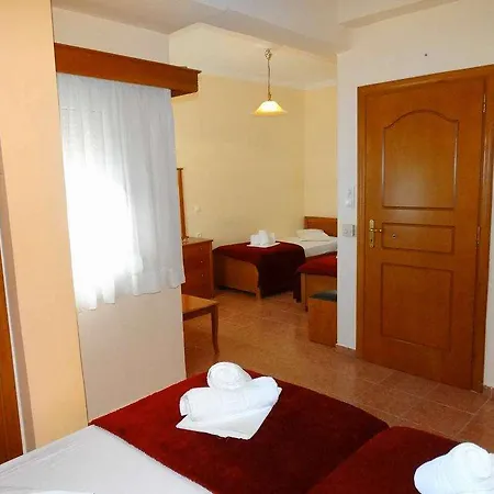 Faros Ii Hotel